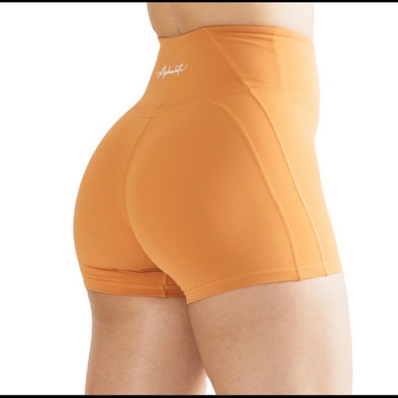 NWT Alphalete Pulse Surge Shorts Sun Kissed - Picture 2 of 6